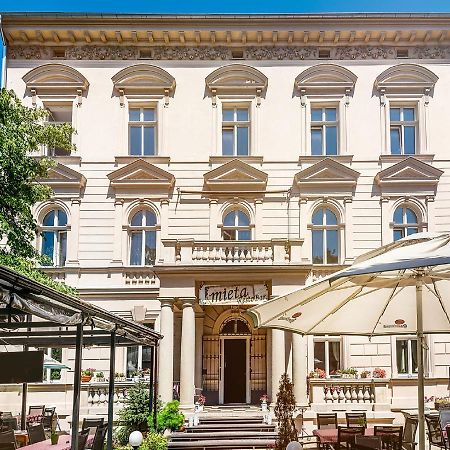 Garden Palace Красков Екстериор снимка