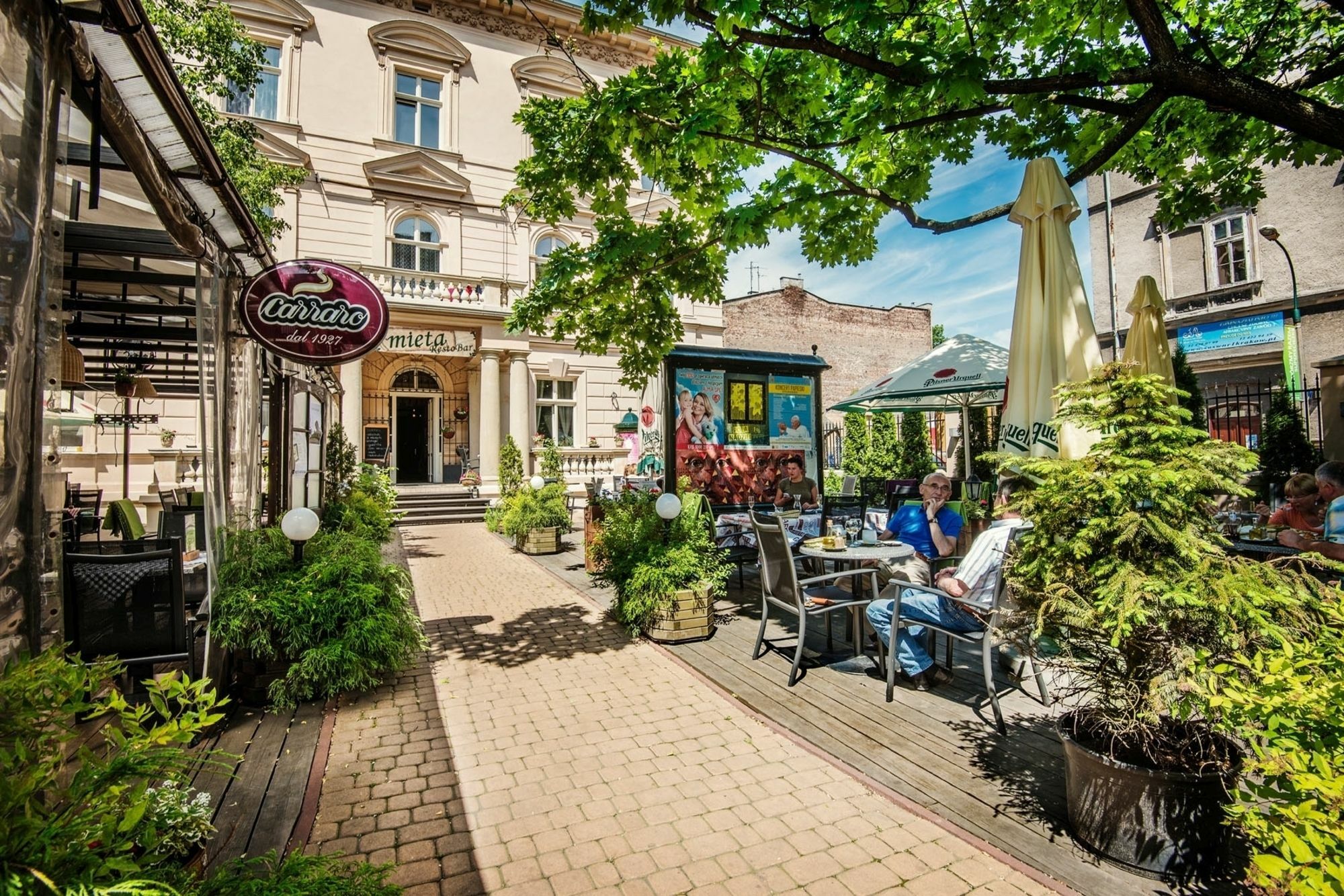 Garden Palace Красков Екстериор снимка
